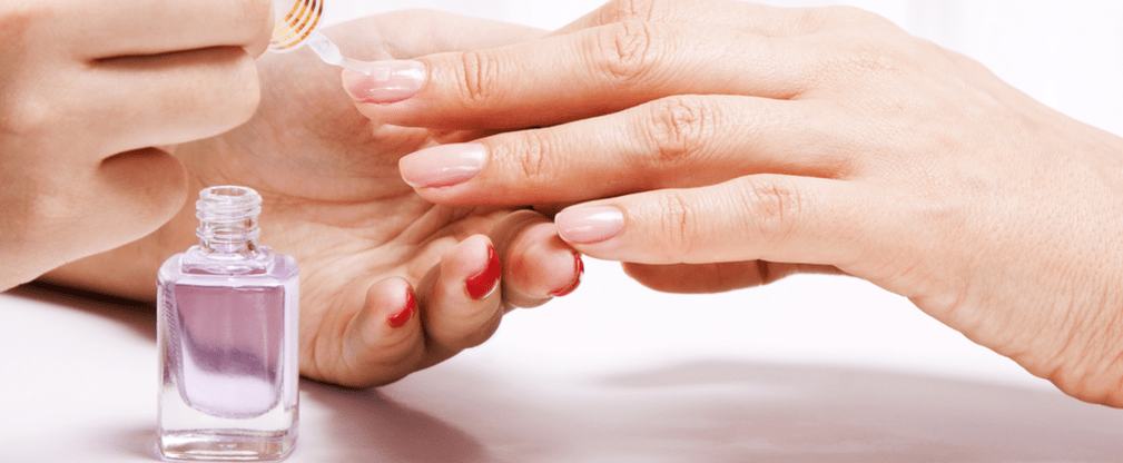 Traitement des champignons avec vernis à ongles