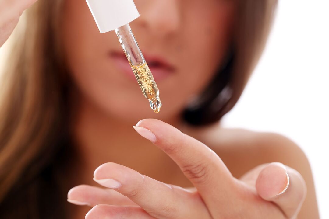 Gouttes contre la mycose des ongles sur les orteils et les mains